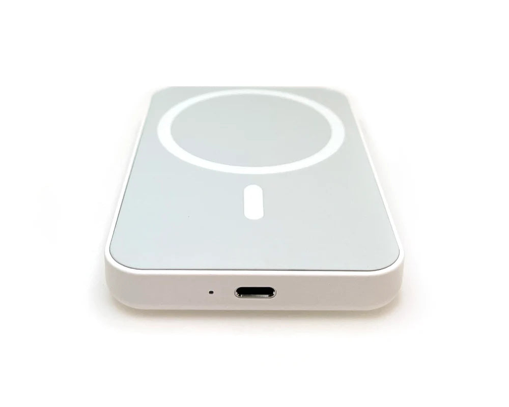 Magnetická Powerbanka pre iPhone 12, 13, 14, 15 – Bezdrôtové Nabíjanie (Biela)